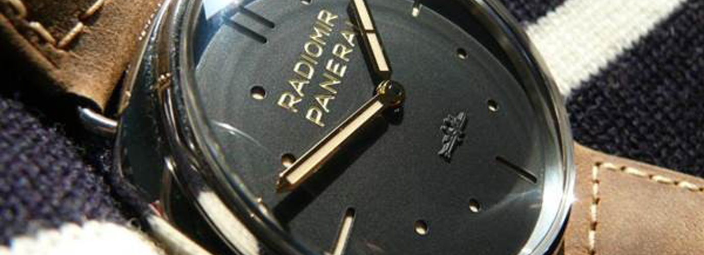 Review Panerai PAM425 Laings